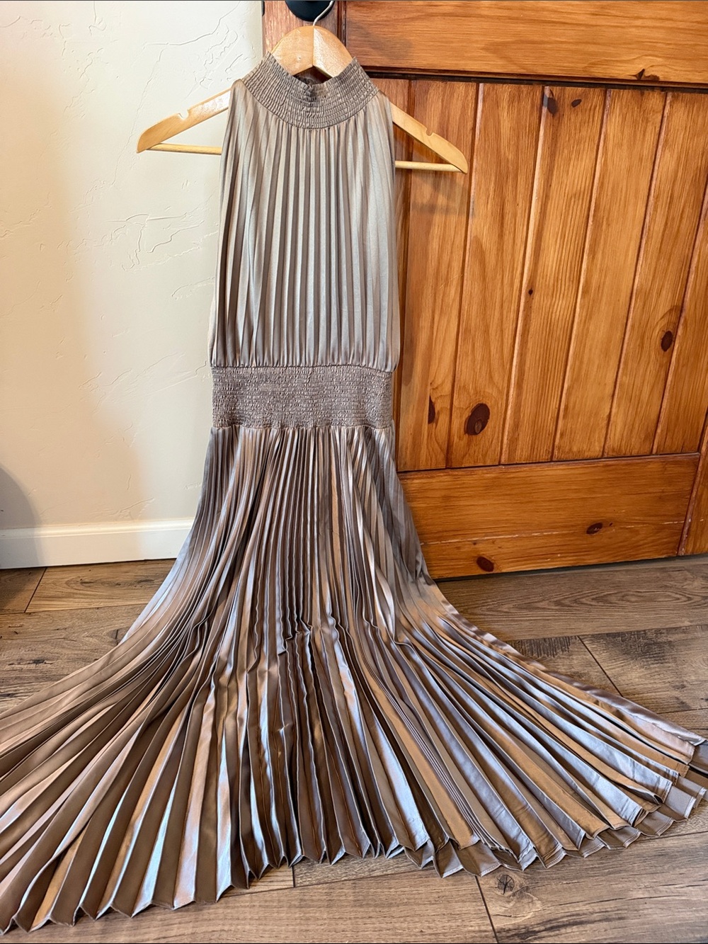 Anthropologie DO+BE Pleated Halter Midi Dress Taupe Champagne Size Medium EUC - Picture 2 of 13